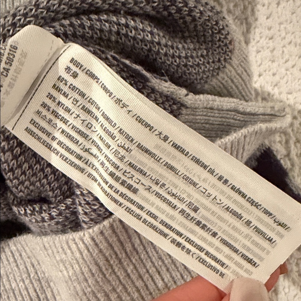 Abercrombie & Fitch Cowl Neck Sweater in Gray and Black size Xs - Picture 6 of 8